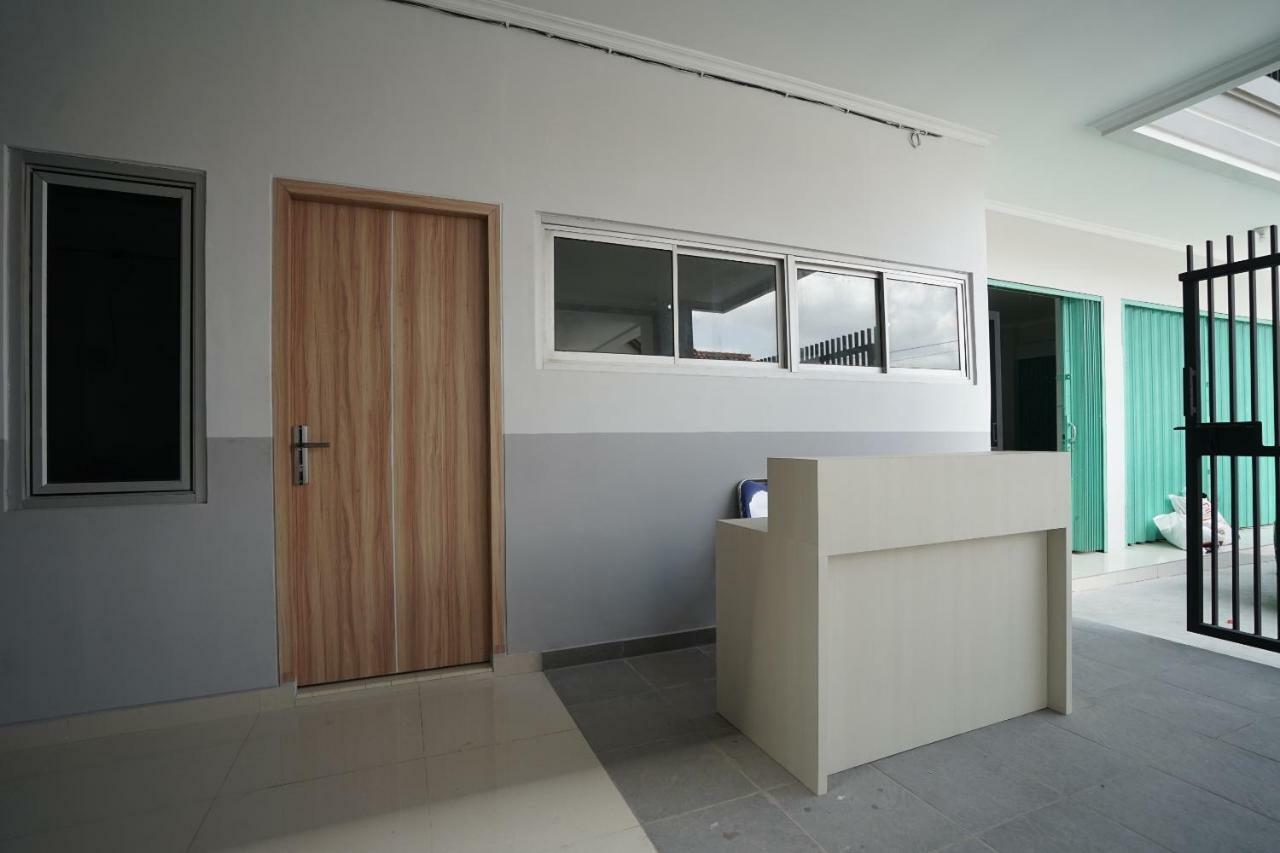 Reddoorz Syariah Near Stasiun Lrt Bumi Sriwijaya Hotel Palembang Exterior photo