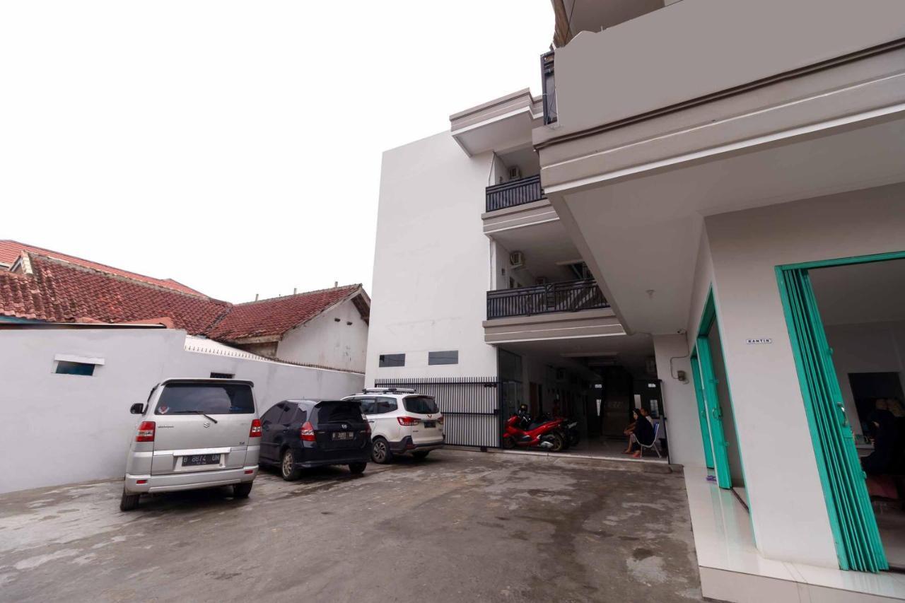 Reddoorz Syariah Near Stasiun Lrt Bumi Sriwijaya Hotel Palembang Exterior photo